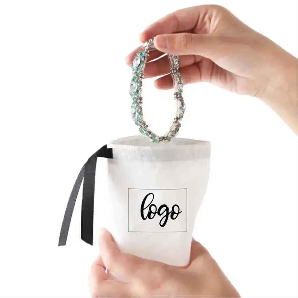 

50 шт. персонализированная белая хлопковая сумка для ювелирных изделий с черным бантом, серьгами, кольцом, браслетом, подвеской, свадебным органайзером для подарков из конфет