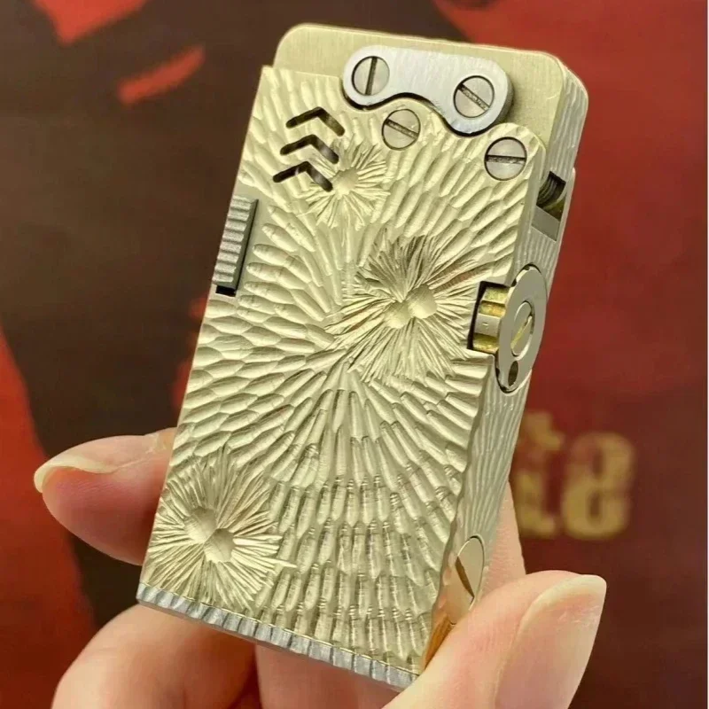 

Handmade Brass Mechanical Automatic Ignition Kerosene Lighter Personalized Hand Carved Rare Lighters Smokking Collection Gifts