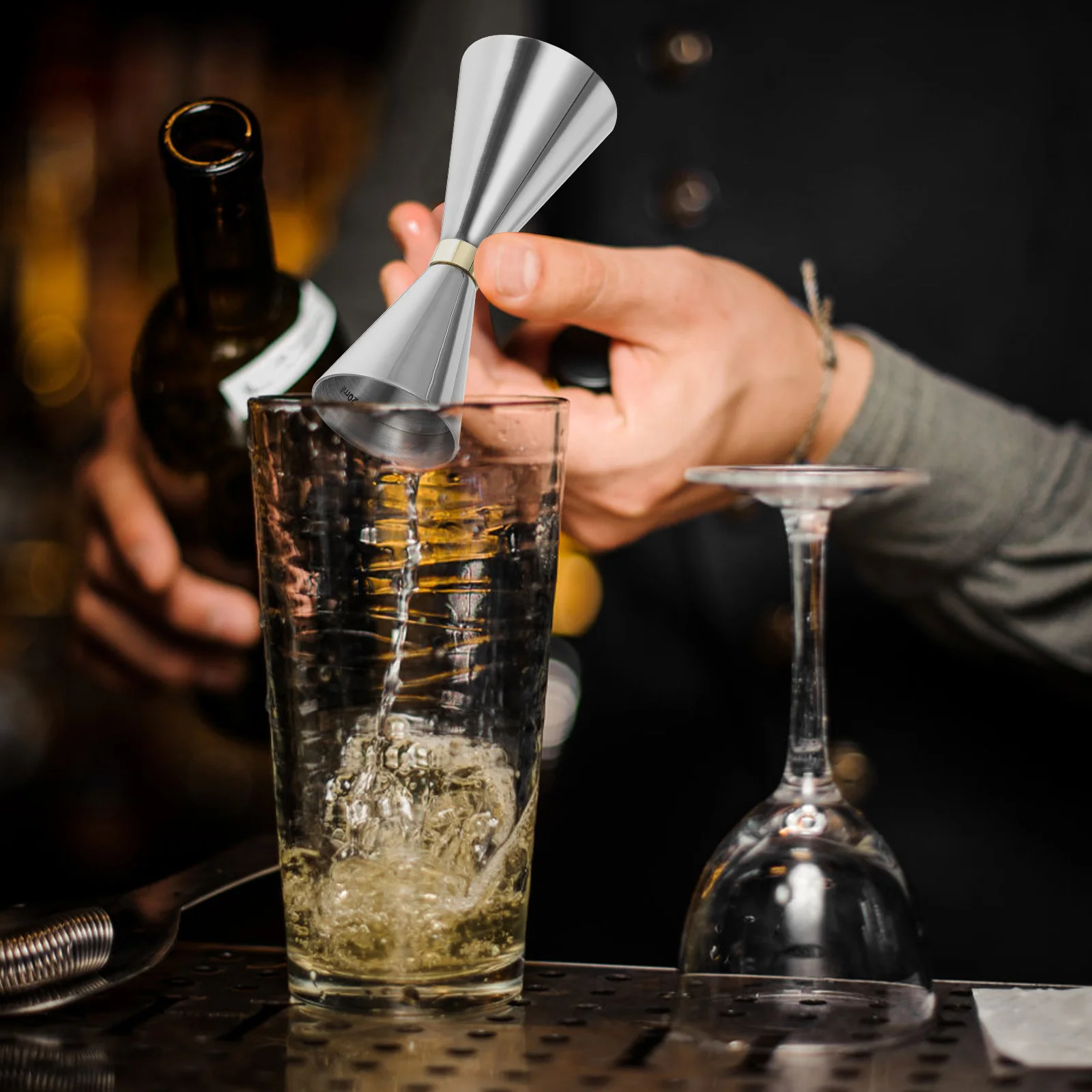 

Measurer Bartender Measuring Jigger Stainless Steel Stepped Cocktail Cup Ounce Drinks for Bartending