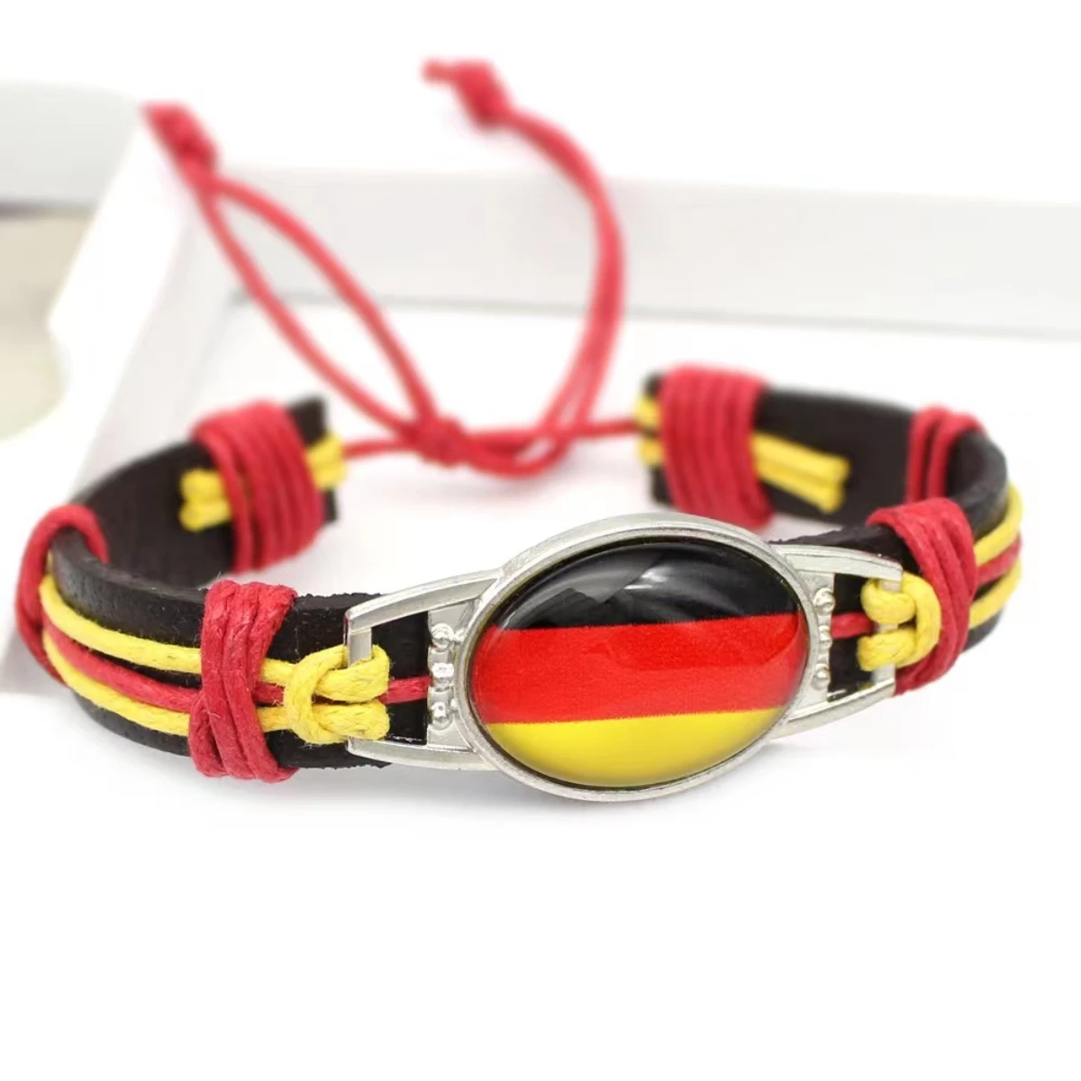 Pulsera de Cuero Genuino con Bandera de Alemania y Paraguay, Alemania lucha por la ronda de 16 después de ocho años de apoyo.