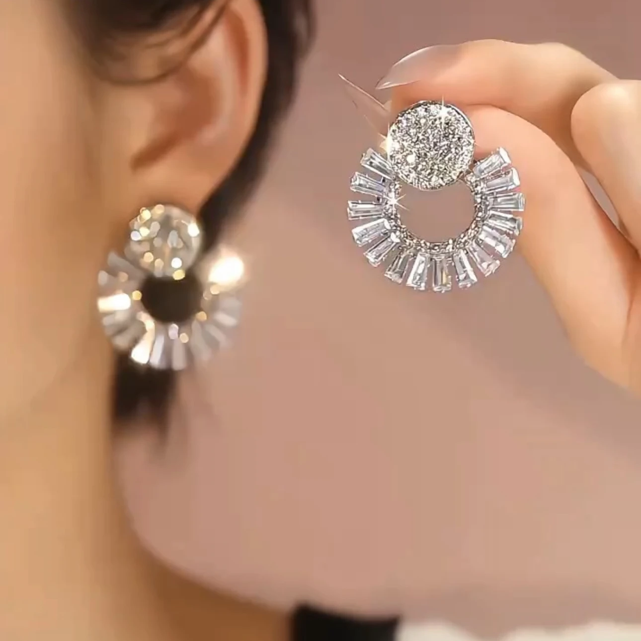 brincos-de-circulo-vazado-requintados-para-mulheres-joia-de-moda-simples-elegante-e-de-alta-qualidade-com-diamantes-super-b