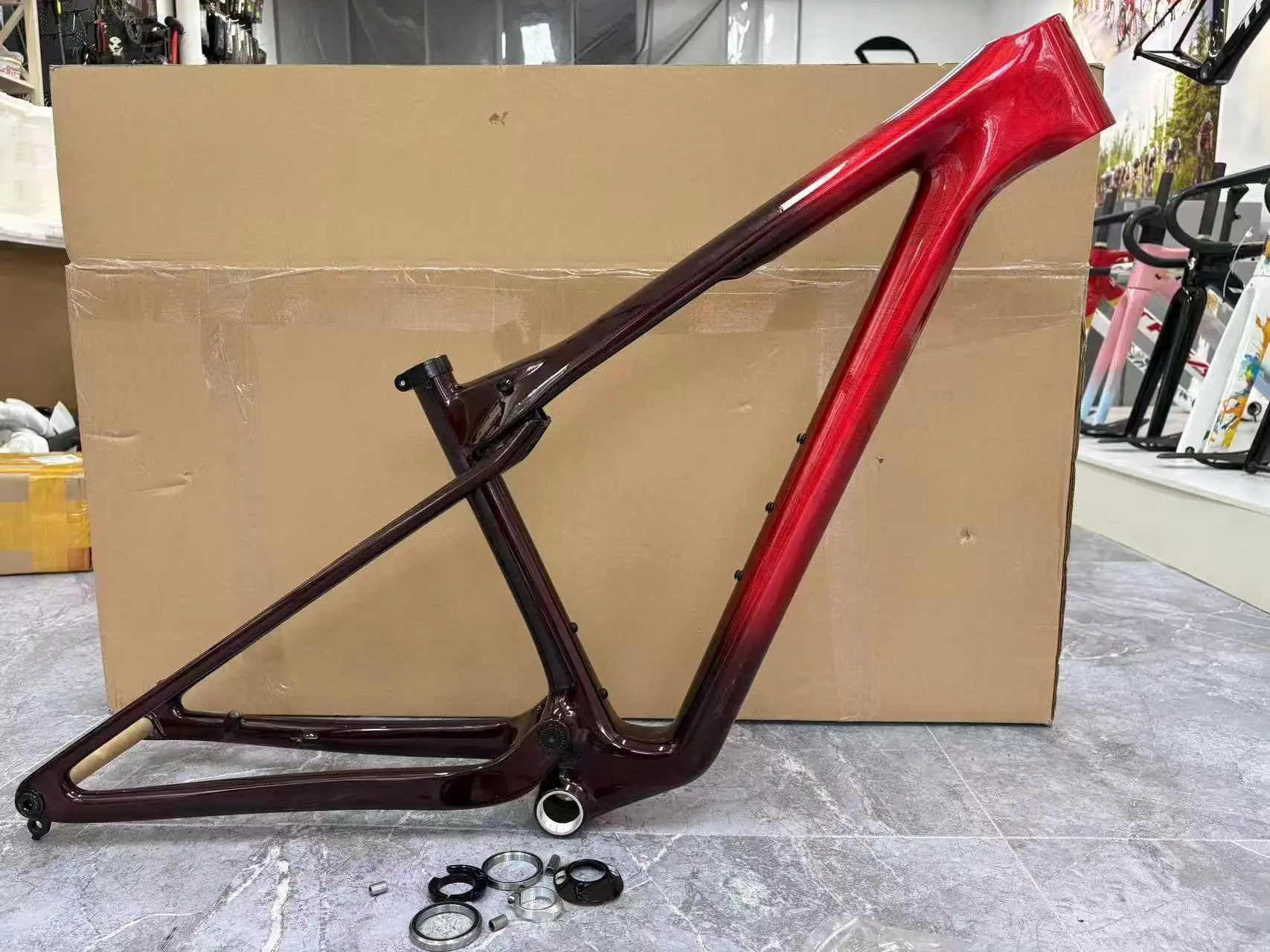 

EPIC WC XC Carbon Fiber Softtail Mountain Bike Frame 29er UDH EPS 148 Boost T1000 Carbon Cloth