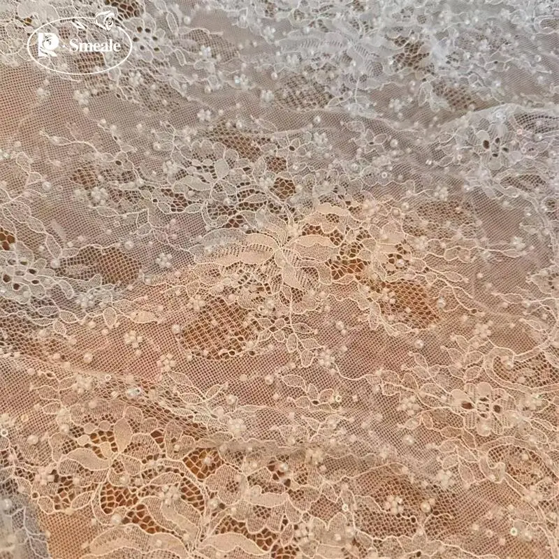 3 Yards. Hochwertige Perlen, Glitzernde Pailletten, Braut-Hochzeitsstoff-Spitze. Luxuriöse Abendkleid-Spitze mit französischer Stickerei. – Detail 5