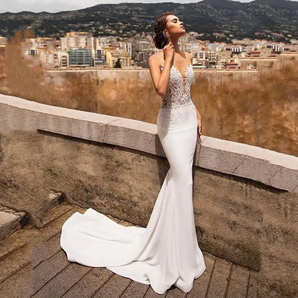 Vestidos de novia sexys de sirena con espalda abierta para mujer, vestidos de novia blancos con Apliques de encaje con cuello de pico y espalda descubierta para playa 2023