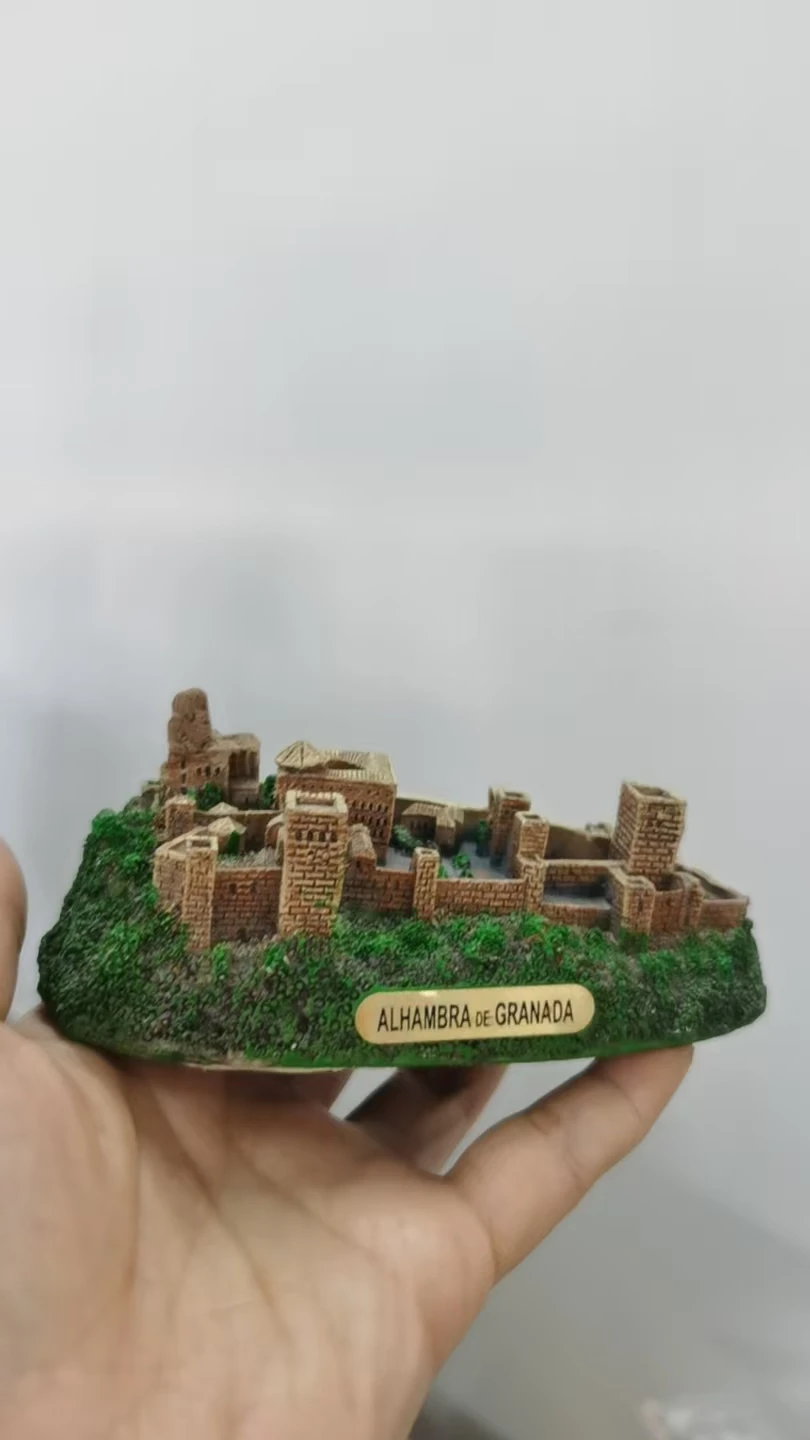 Resin figure mental psychological sand table game box court therapy building  ahambra de granada