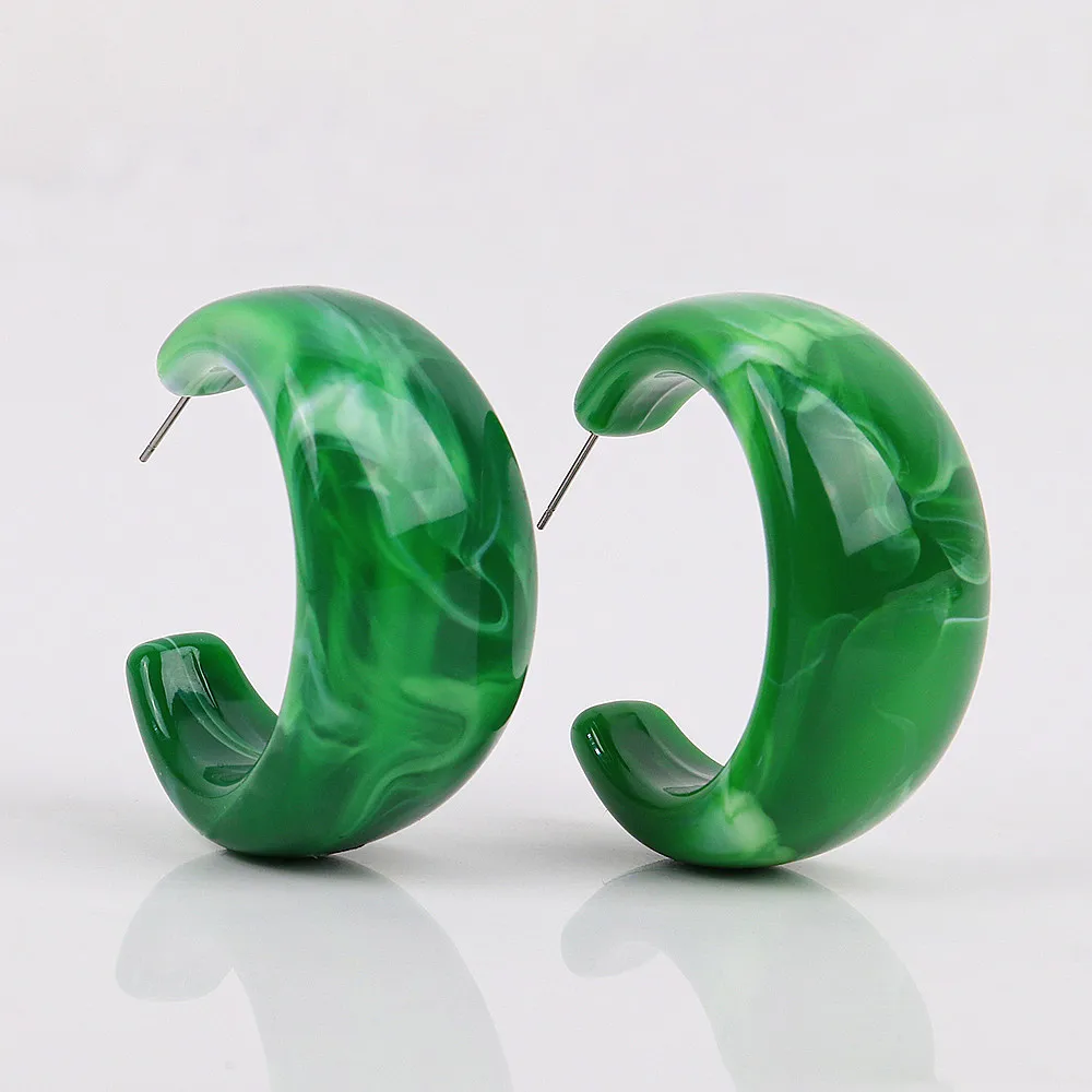 FishSheep Korean Acrylic Green Wide Hoop Earrings for Women Resin Chunky Circle C Hoops Minimalist Earring Statement Jewelry
