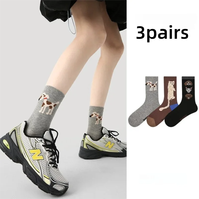 

Heye outdoor breathable sweat-absorbent new autumn and winter fine cotton contrast color cartoon dog seamless mid-tube socks