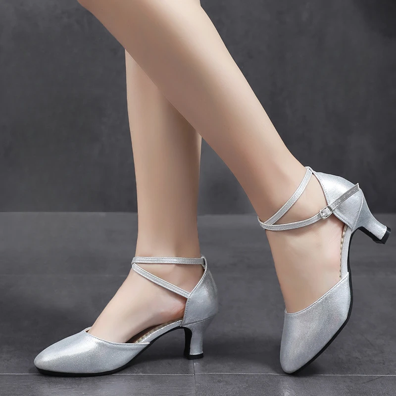 

Ballroom dancing shoes low-heeled soft-soled modern national standard pointe shoes