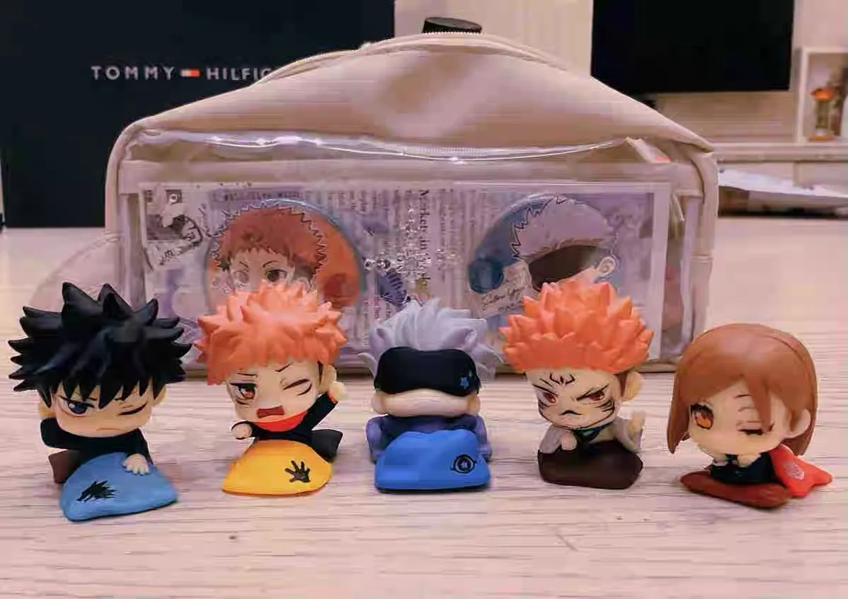 Mini Jujutsu Kaisen Sleeping Figure Gojo Satoru Itadori Yuji Megumi Maki Toge bambole modello in Pvc figurine da collezione giocattoli carini