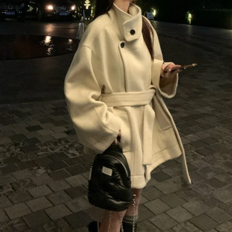 2025 Winter New Women's Fashion Temperament Wool Short Silhouette Woolen Coat Woolen Coat Women's Winter