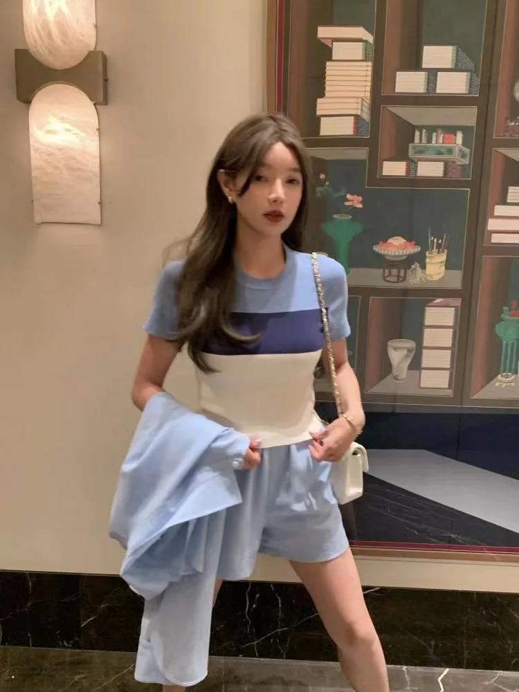 سليم صالح محبوك الجولة الرقبة تي شيرت المرأة الصيف نمط جديد الرجعية الربط اللون الاصطدام تصميم تحسس TikTok تاوباو الجودة