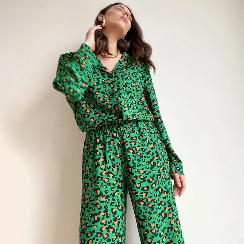 

Пижамный комплект HiLoc, повседневные брюки с леопардовым принтом, пижамы для женщин, одежда для сна с длинными рукавами, летние широкие брюки, комплекты из двух предметов