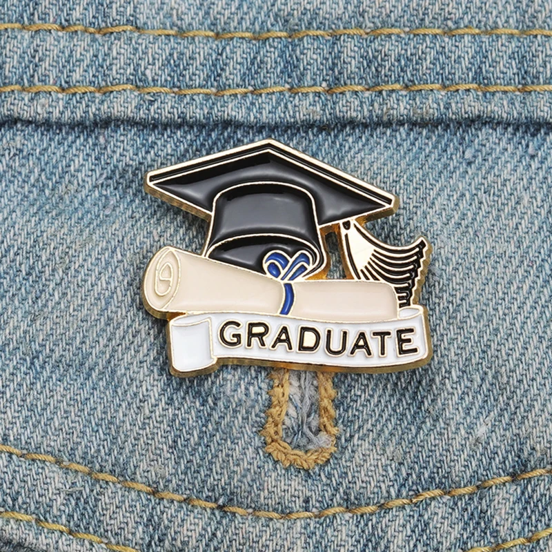 Broche en émail personnalisée pour étudiants, insignes de revers, casquette de célibataire, meilleurs voeux, cadeau de bijoux pour enfants et amis, remise des diplômes