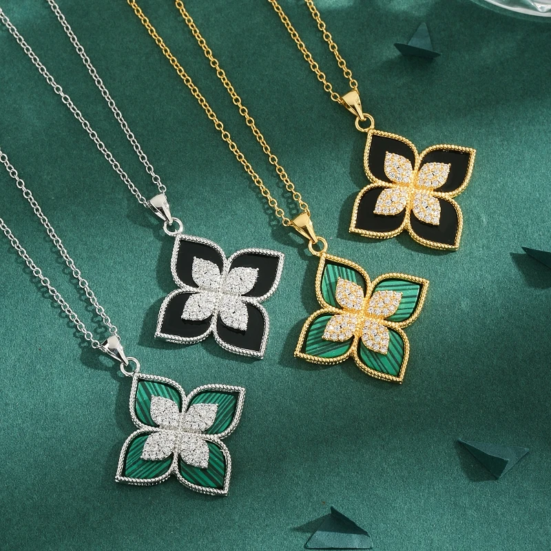 A high quality cubic zirconia copper plated two-color malachite four-leaf flower pendant luxury temperament necklace ladies gift