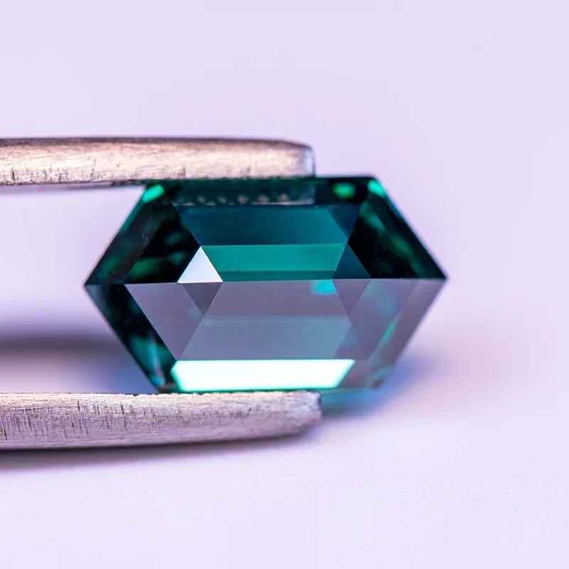 Moissanite Stone Long Hexagon Shape Primary Color Emerald Green Lab Grown Diamond Charms Jewel Making With GRA Certificate