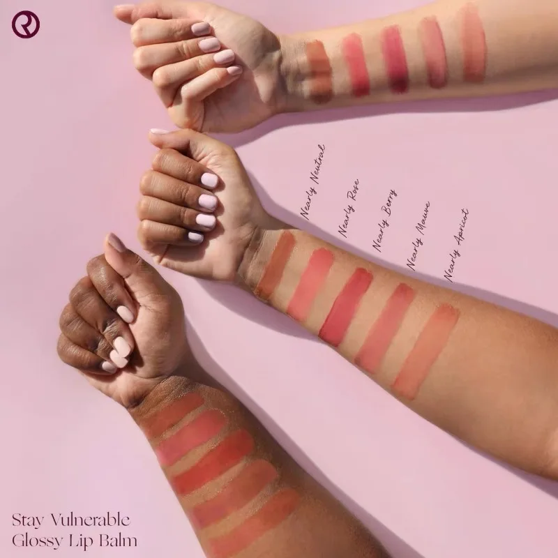 Lucidalabbra Rare Beauty, Volumizzante Non Appiccicoso, Idratante, Migliora le Labbra Secche, Balsamo Labbra Colorato per un Look Labbra Lucido