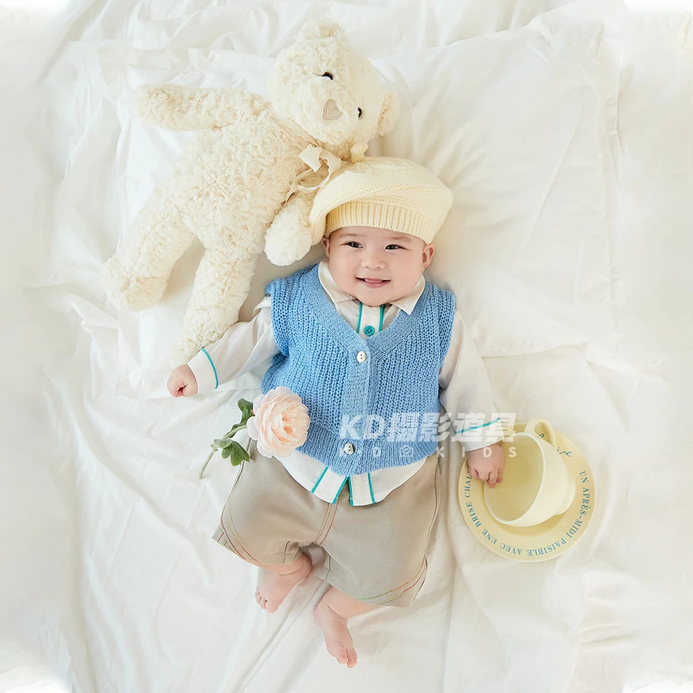 100-Days Baby Photography Props British-Style Autumn Clothing+Knitted Beret Bear Doll Photo Studio Baby Boy Creative Shoot Props
