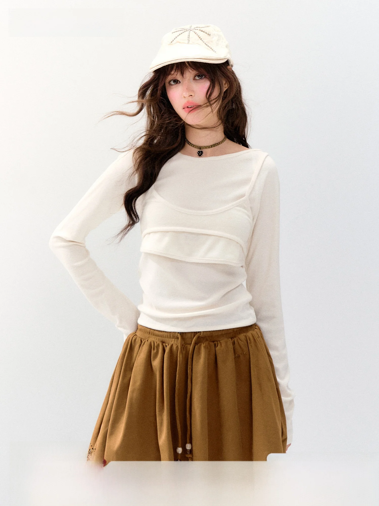 Guukahero Long Sleeve Flocking round Neck T-Shirt Women's Korean Style Strap Vest Two-Piece Set Flocking Top Casual Wear