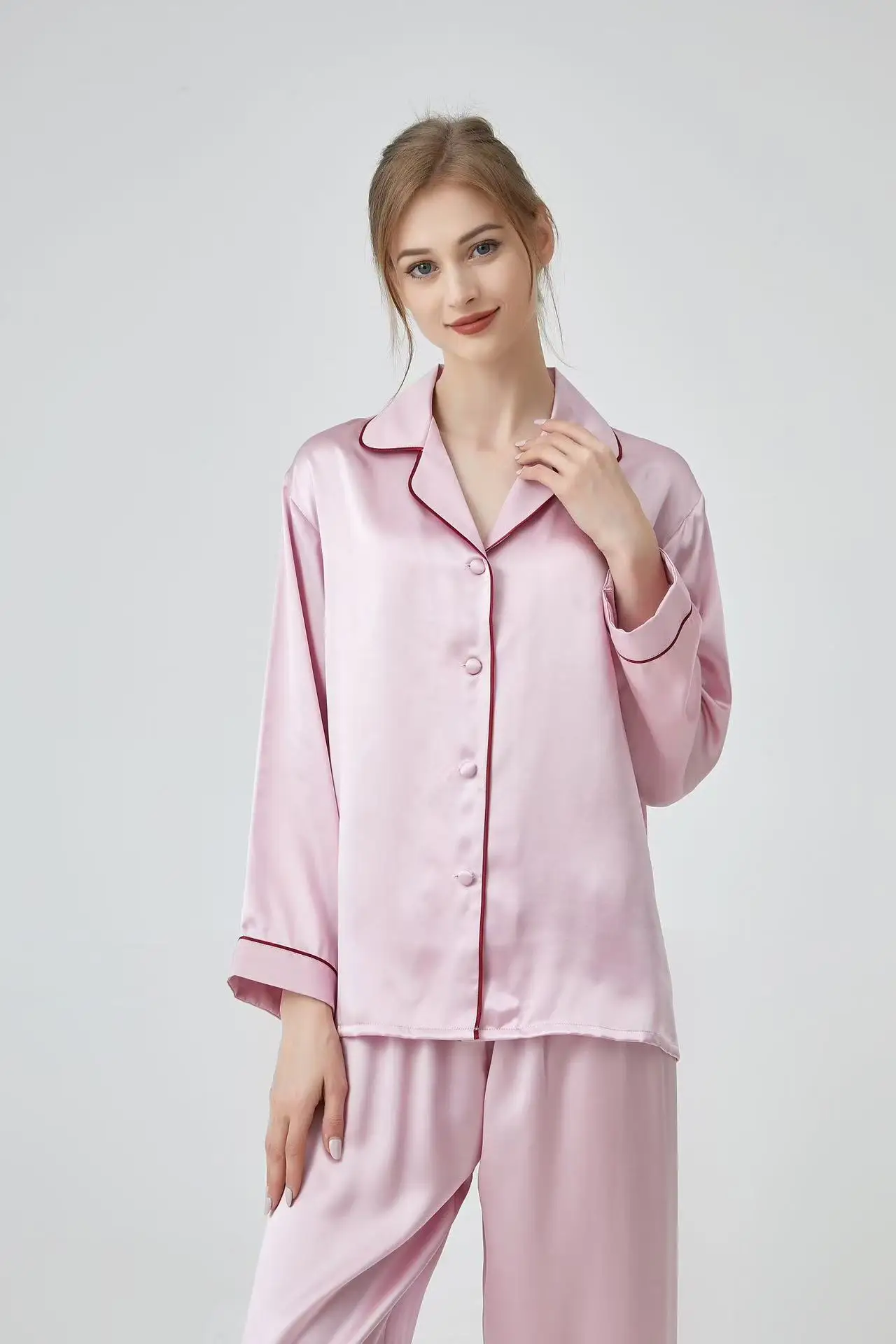 Customized Wholesale Hot Sale 100% silk  Pajamas for Women Set Long Soft Sleepwear Pajamas Set for Home