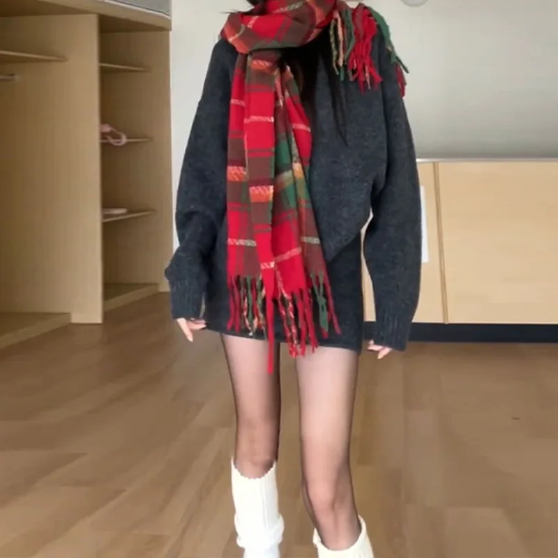 สไตล์พรีปปี้ฤดูใบไม้ร่วงและฤดูหนาวพร้อมชุดเสื้อสเวตเตอร์ถักใหม่ปี 2025 พร้อมชุดเดรสใต้ผู้หญิง