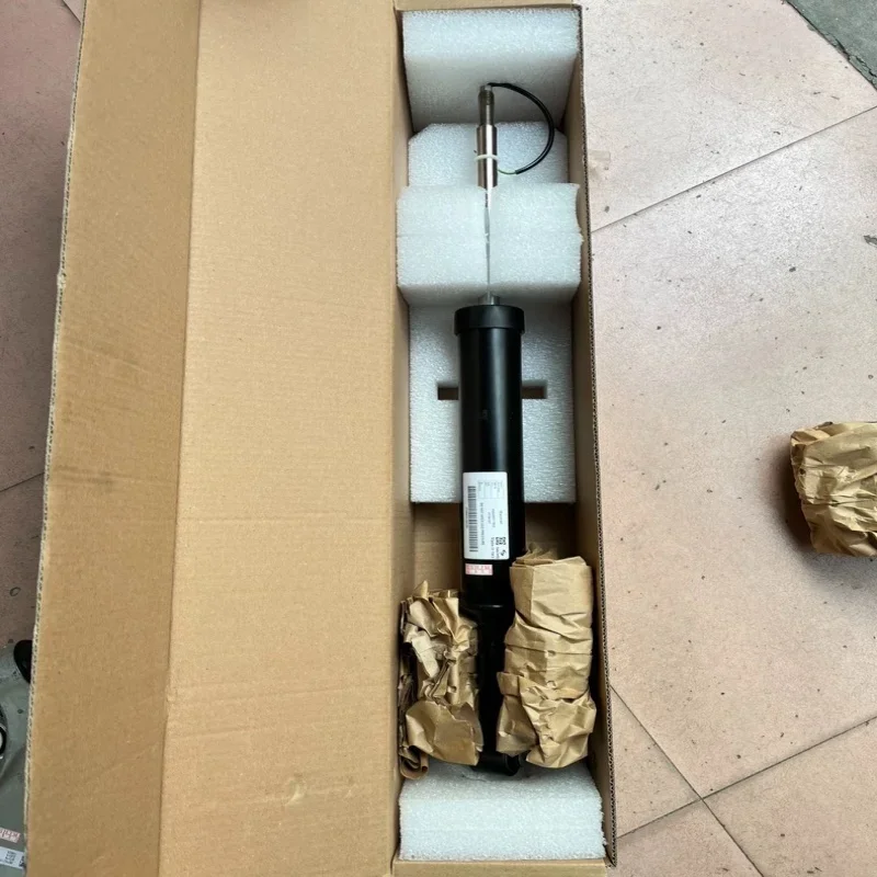 

Suitable for Maserati Levante Shock Absorption M161 2017-2022 670037439 Accessories 670037439 670159686