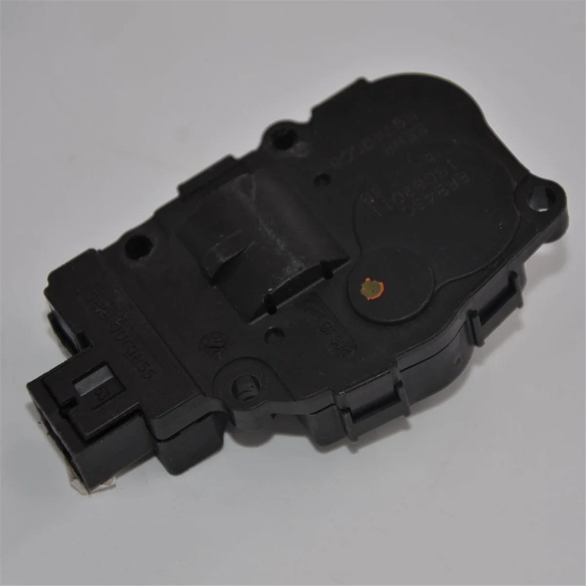 

8K0820511D for Audi A4 A5 Q5 Evaporator Air Heater Actuator Damper Motor 8K0820511C 8K0820511B