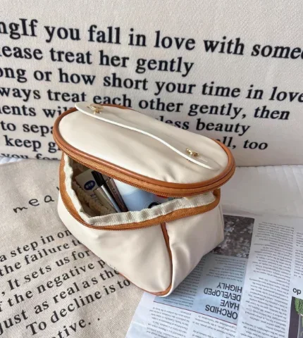 Reise-Kosmetiktasche mit großer Kapazität, tragbare PU-Leder-Kosmetiktasche, wasserdichte Handtasche, Toilettenartikel-Tasche, Aufbewahrungstasche für Hautpflegeprodukte – Detail 12