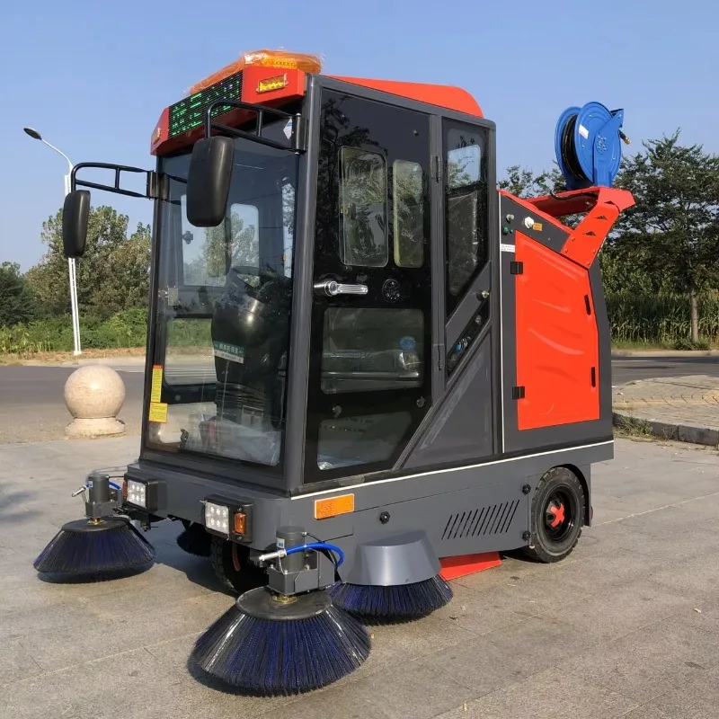 Industrial Ride On Street Sweeper Machine 1500-2200mm Cleaning Width 15000㎡/h Road Cleaning Equipment
