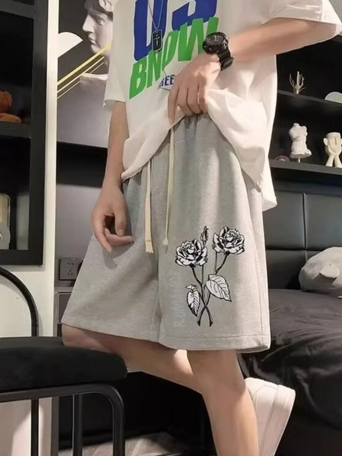 

Мужские шорты из ледяного шелка свободного кроя, тонкие, модные, летние, новые, спортивные брюки из полиэстера, высокоэластичные, антибактериальные