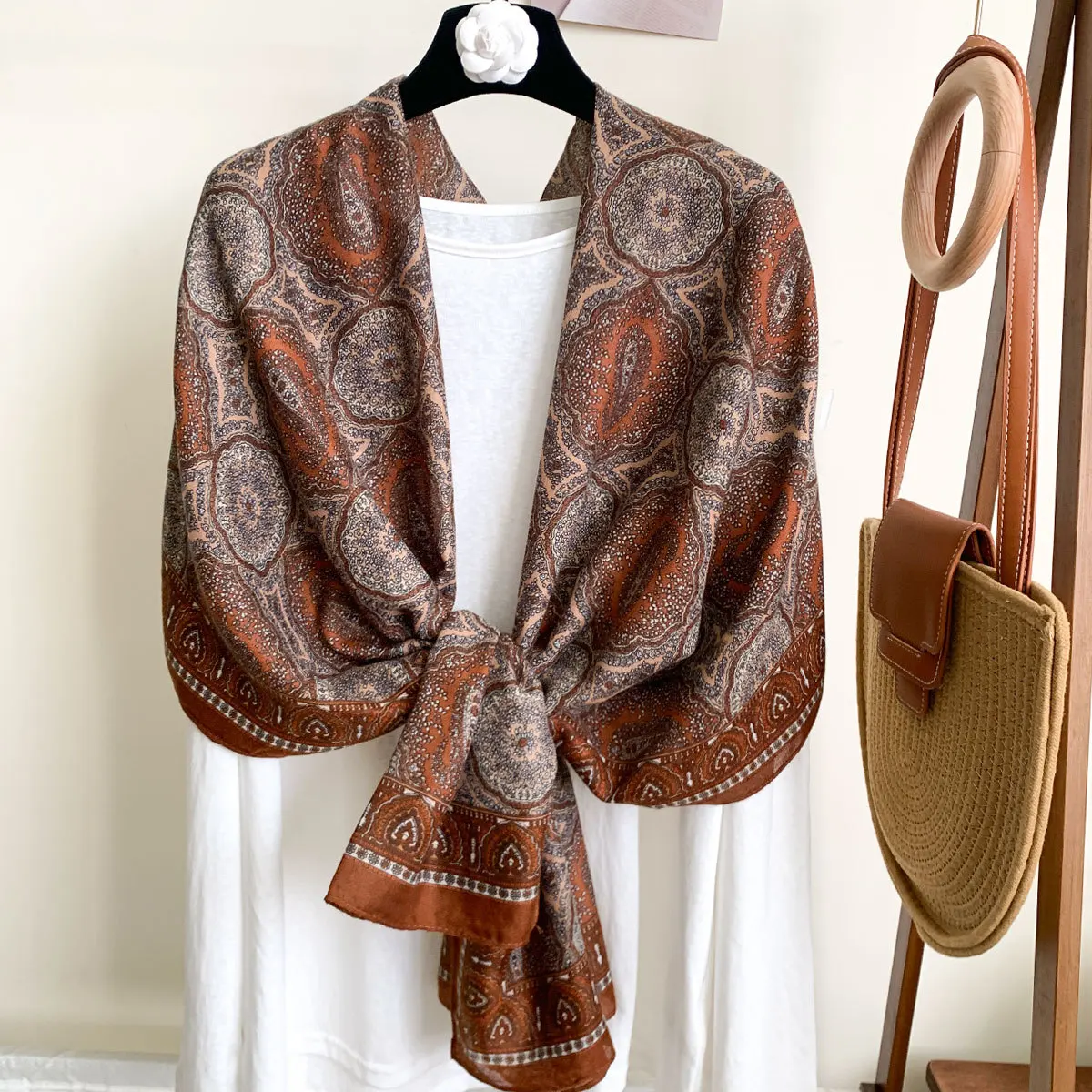 

2025 Bohemian Linen Scarf Women Spring Autumn Lightweight Sun Shawl Hijab Hair Wrap Vintage Smooth Beach Scarf Travel Versatile