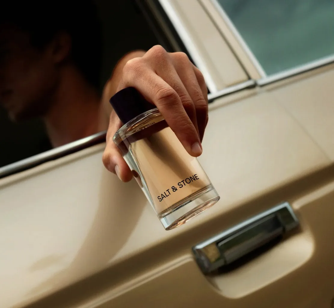 رذاذ الجسم للعطلات من SOLT & STONE 100 مل - بخاخ خشبي طازج يدوم طويلاً للجنسين، هدية عطر مرطبة لعيد الميلاد