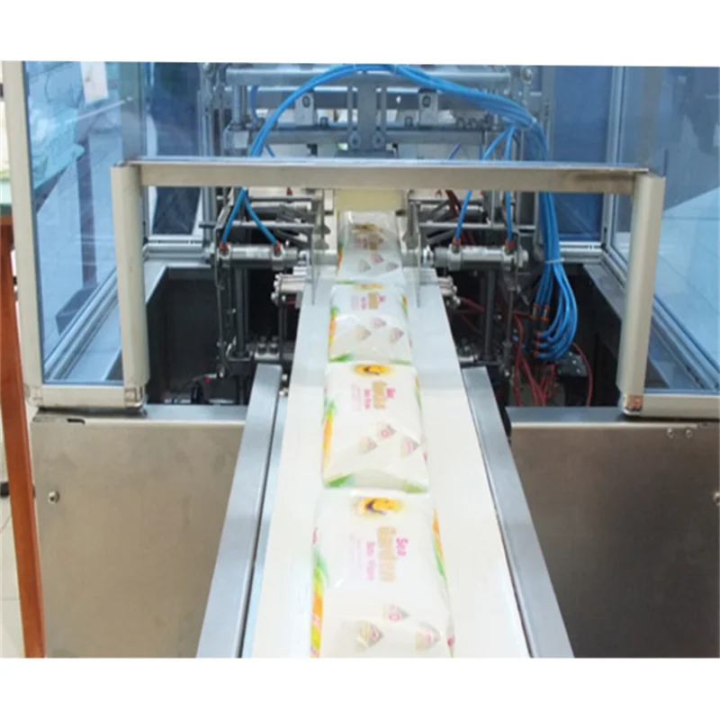 Automatic Roll Paper Wet Wipes Facial Tissue Paper Wet Wipes Packaging Machine 5g Packing Machine Product