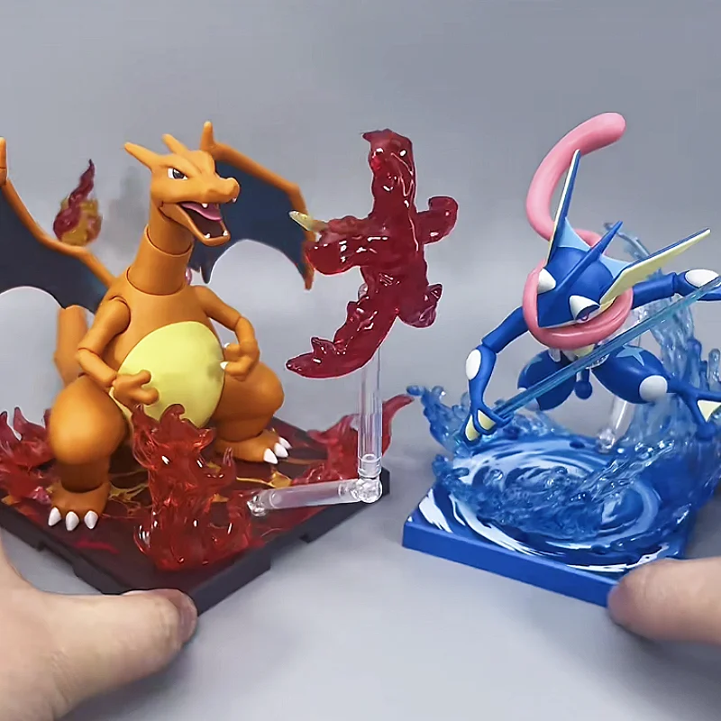 Blokes pok é mon montar boneca de ação pikachu charizard decoração de mesa anime original brinquedo personalizado das crianças aniversário gif
