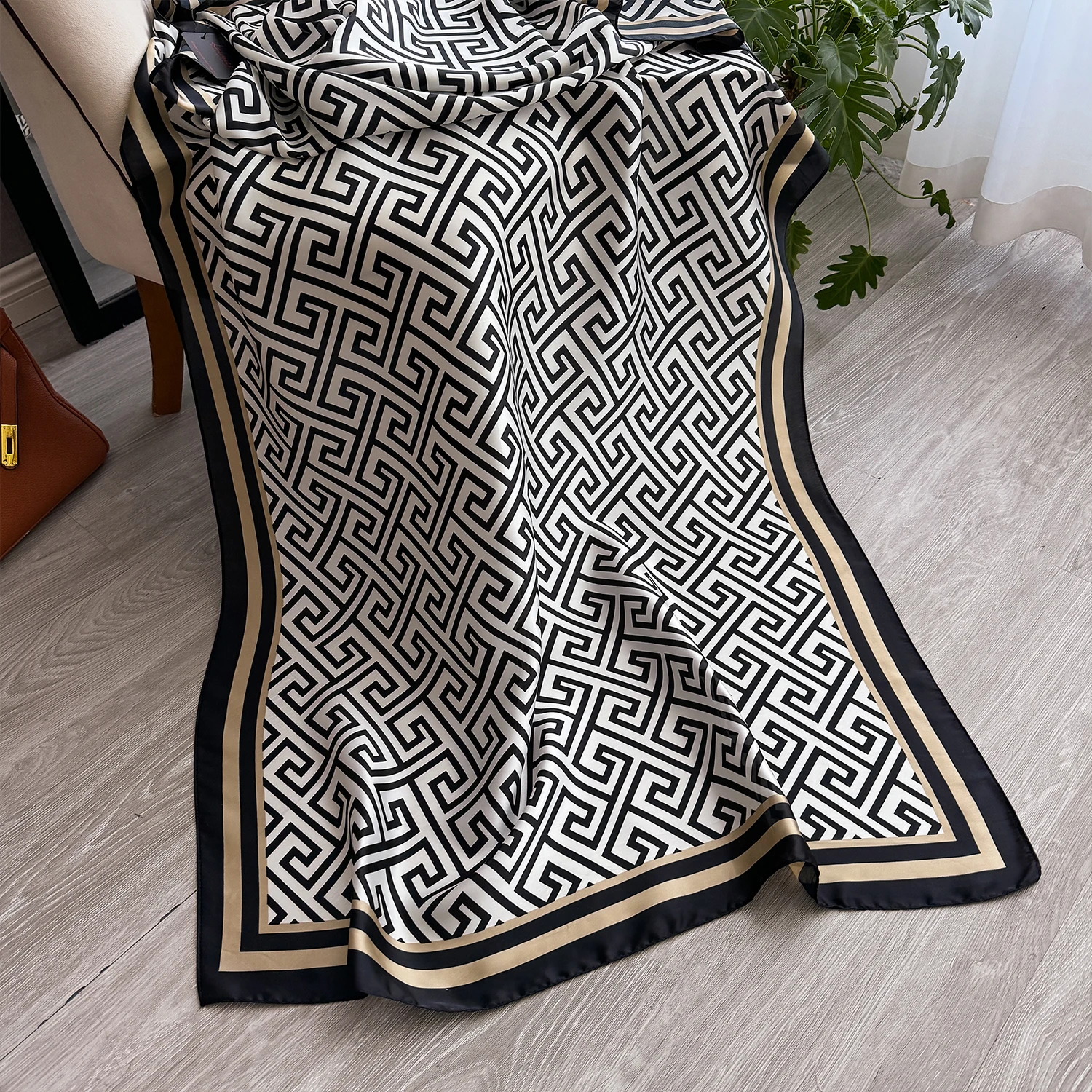 New Geometry Design Large Silk Soft Scarf Women Stylish Print Long Shawl Handkerchief Summer Sun Protection Elegant Travel Wrap