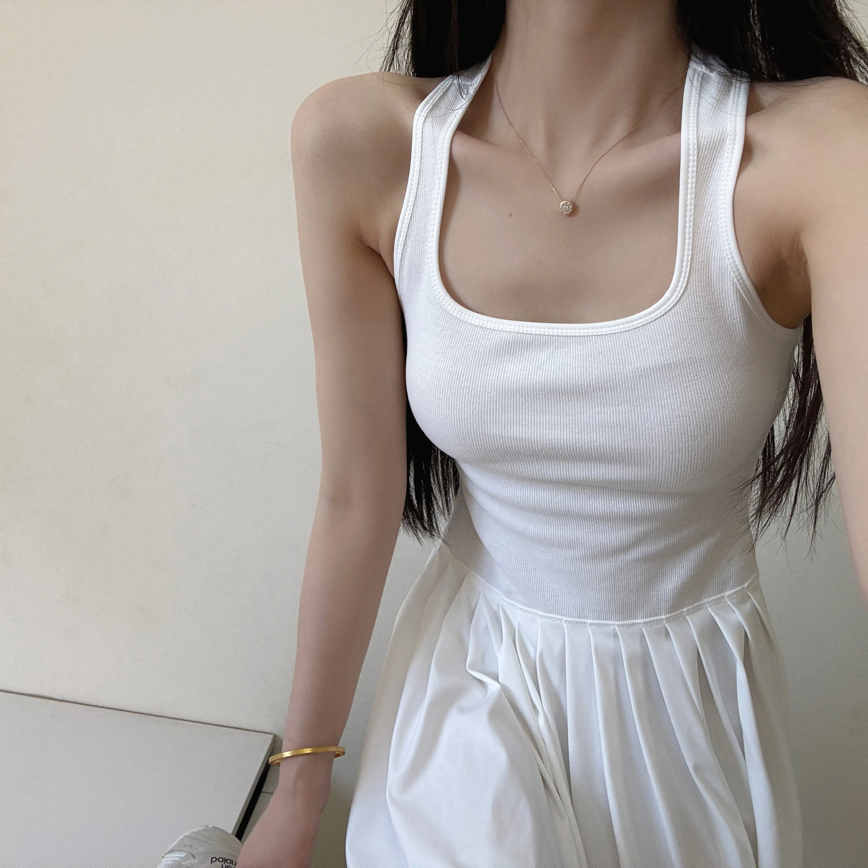 فستان أنيق موديل 2025 بياقة على شكل حرف U من نسيج قطني طويل للنساء مقصوص من الخلف وخصر منخفض وحاشية مطوي بدون أكمام فساتين قصيرة غير رسمية رداء كحلي #4