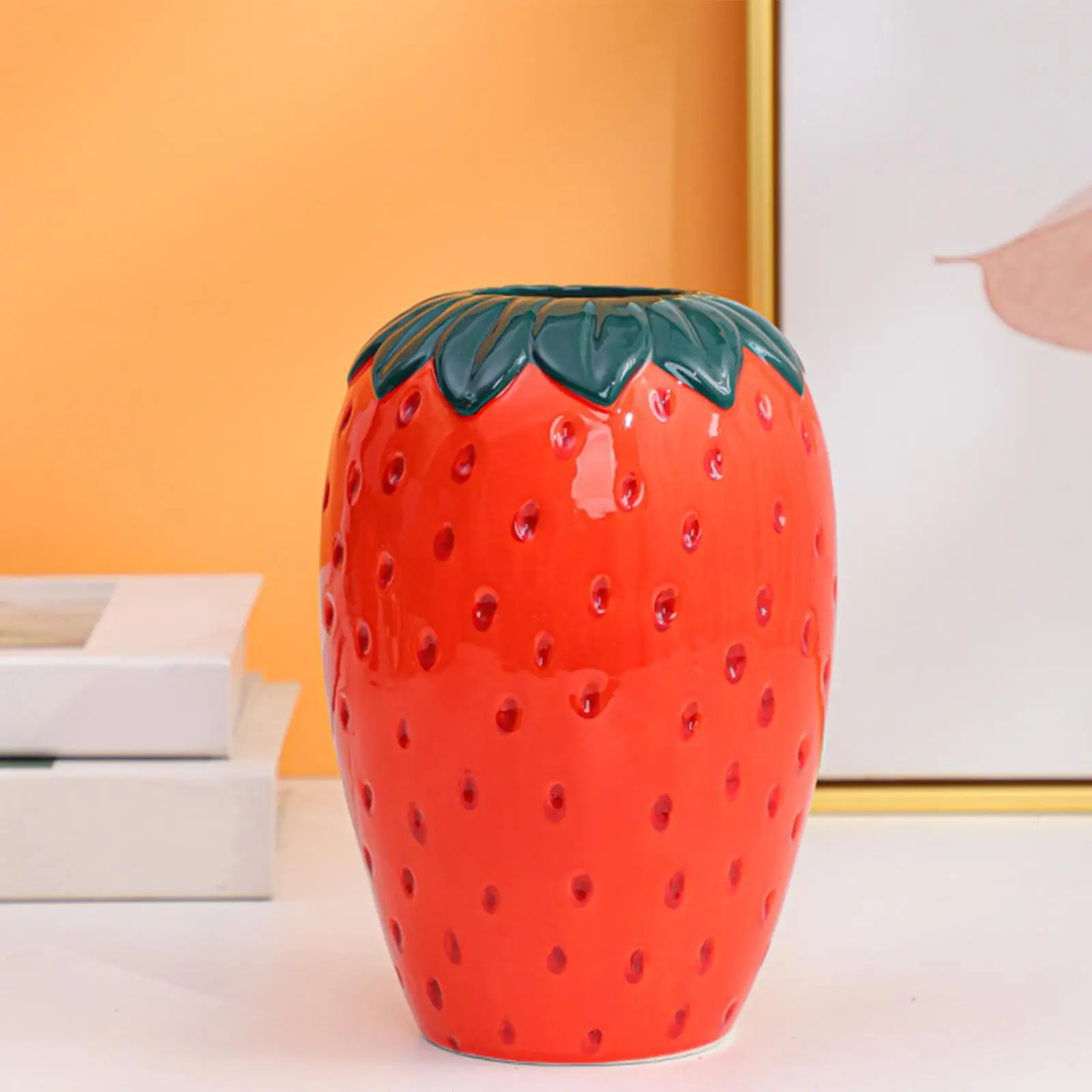 Strawberry Shaped Flower Vase Simple Modern Flower Arrangement Flower Pot Centerpiece for Shelf Bedroom Party Desktop Decoration