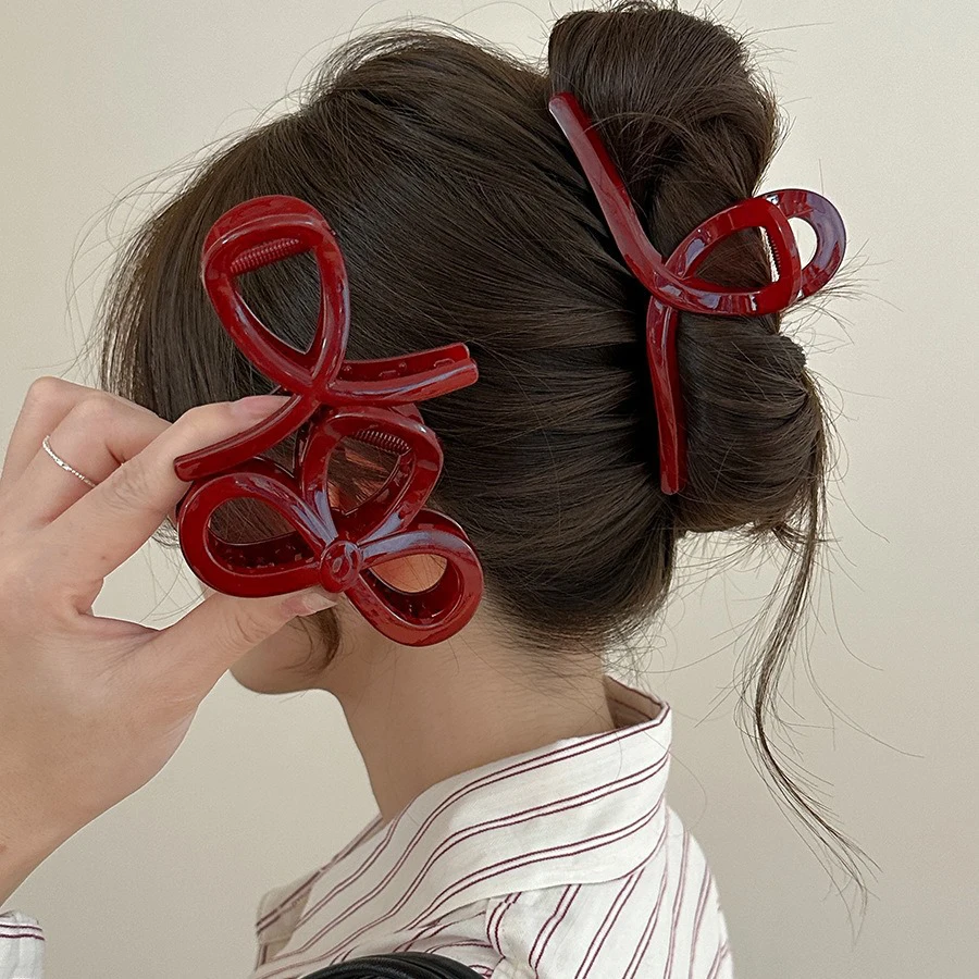 Fashion Red Shark Clip Hair Claw Women New Year Valentine's Day Hair Clip Crab Ladies Festival Hairpin Hair Claw Clip Accessory