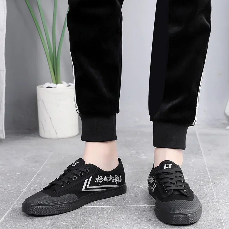 

Canvas Martial Arts Shoes Kung Fu Unisex Low Top Great Sneakers for Martial Arts Parkour Lifting Every Day Casual Wear Cotten