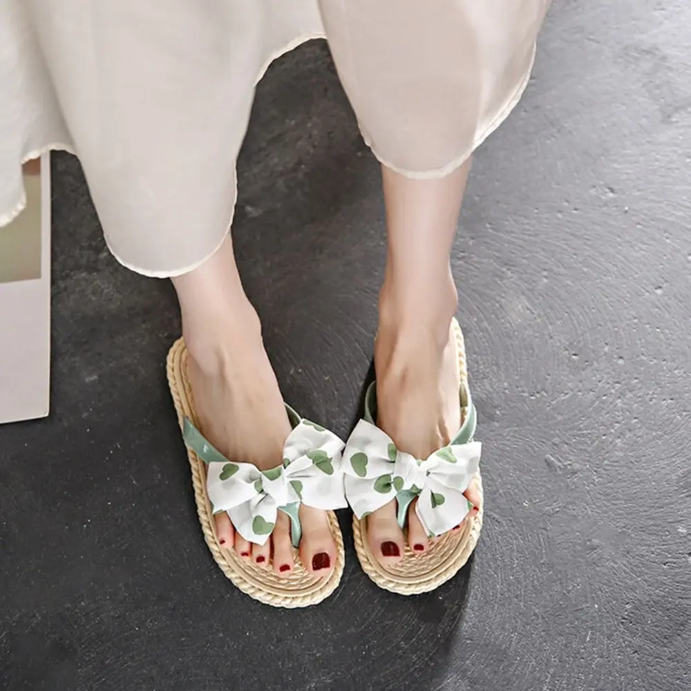 

Fashion Soft Sole Heart Bow Slippers PVC Anti Slip Sweet Slides Sandals Beachwear Shoes Bohemia Flats Slippers Women Beach