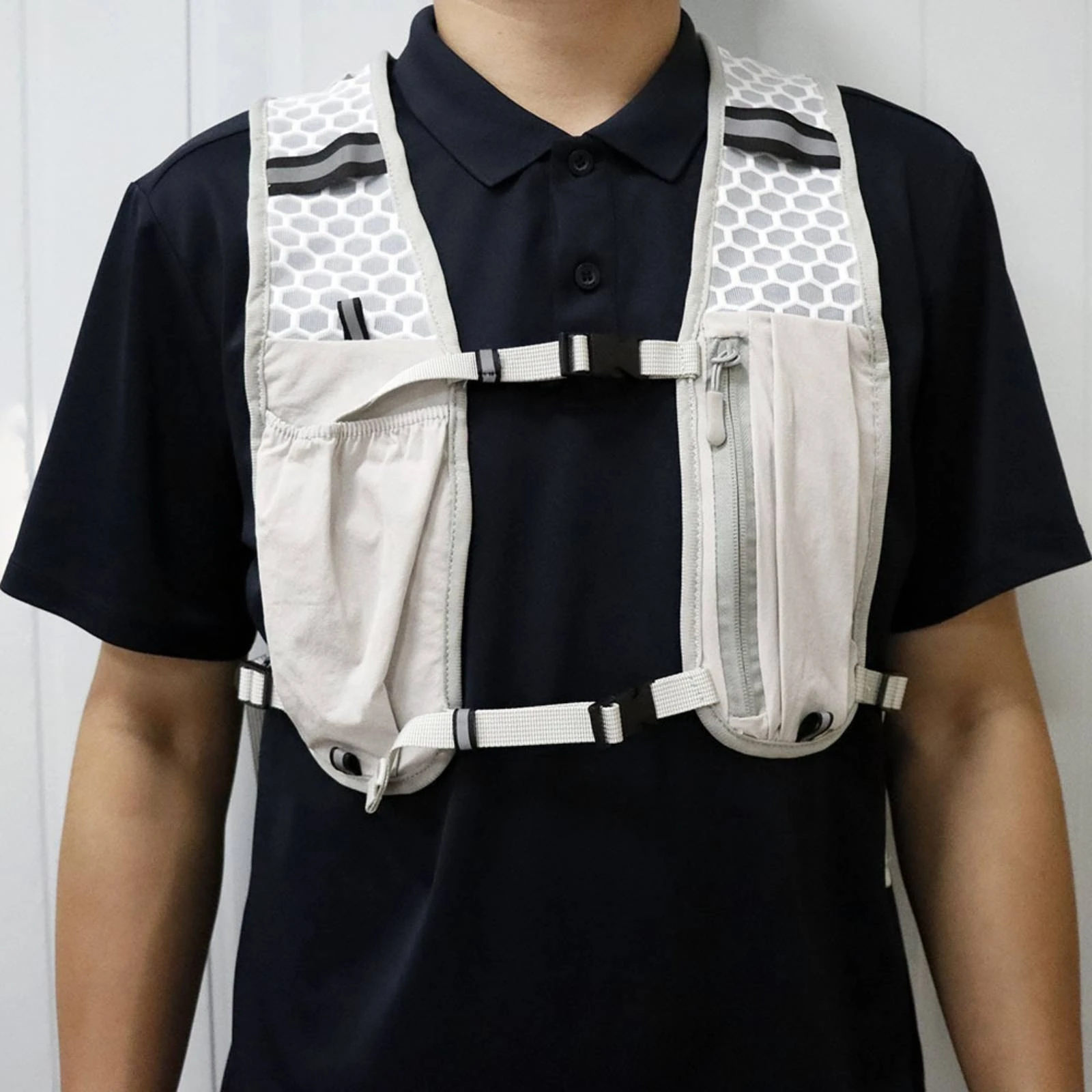 Running Vest Backpack Lightweight Trail Running Vest Hydration Pack without Bladder Adjustable Ventilated for Runners