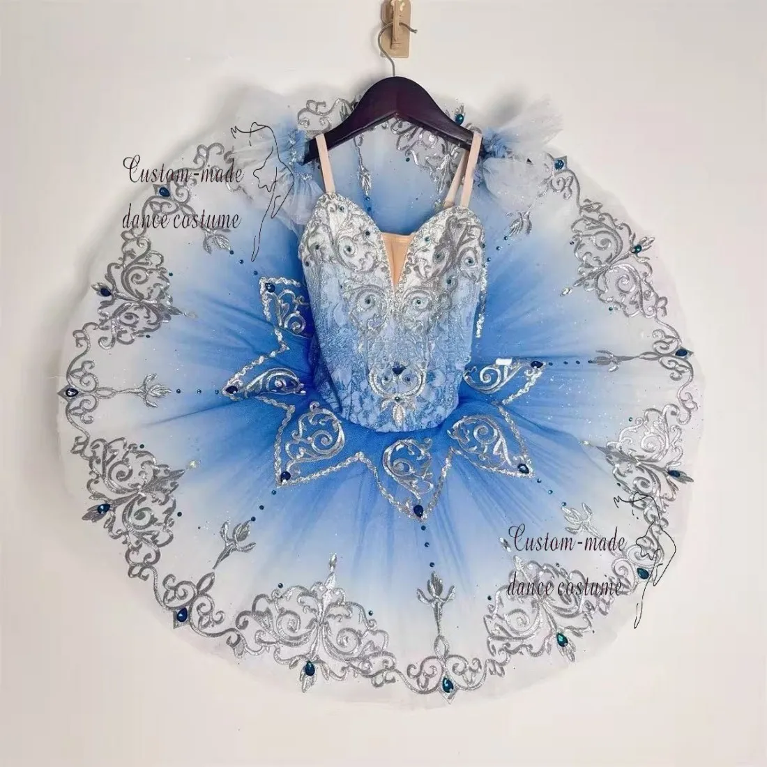 Gradient Blue Balle…