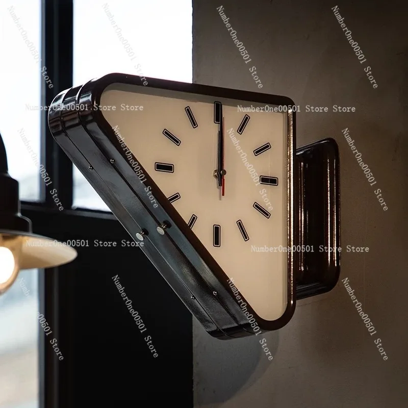 

Металлические двусторонние треугольные настенные часы, бесшумные, минималистичные, для декора дома