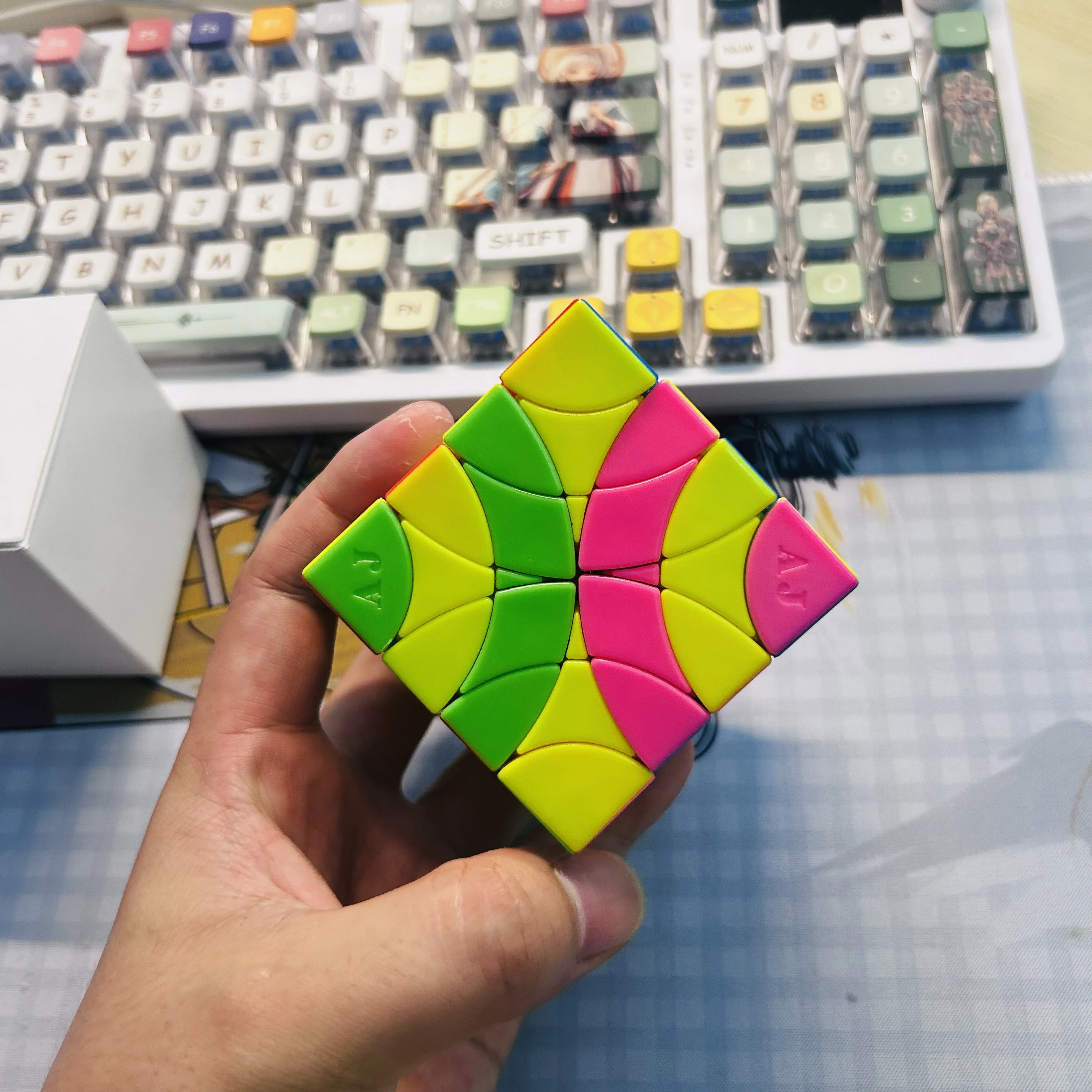 

AJ Red Cotton Cube Collection Cube Magic Cubes Speed Puzzle Cubes Toys Professional Puzzle Toys for Children Gift