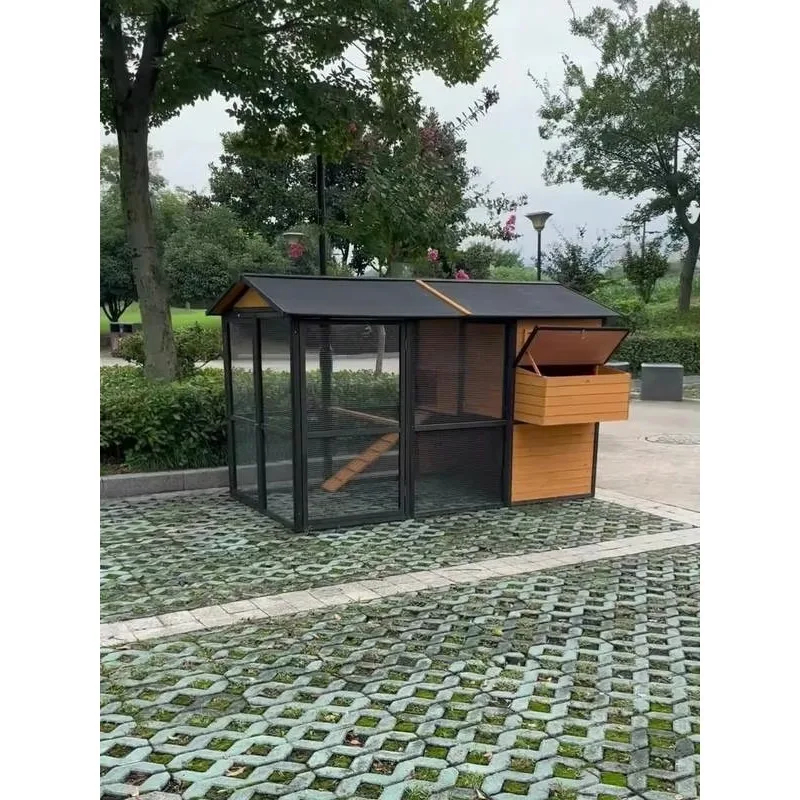 Wholesale Durable Backyard Chicken Coop Large Wooden Animal Cage with Nesting Box and Secure Wire Mesh