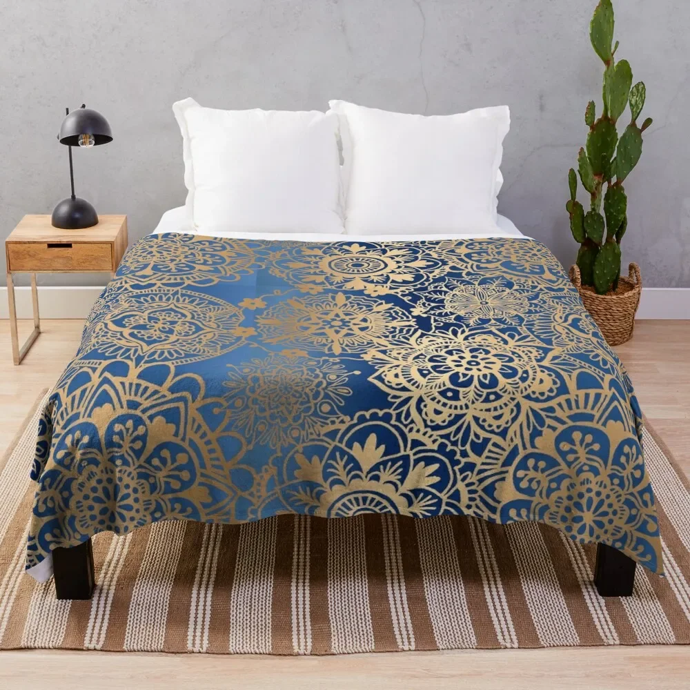 

Blue and Gold Mandala Pattern Throw Blanket Stuffeds For Decorative Sofa Camping Blankets