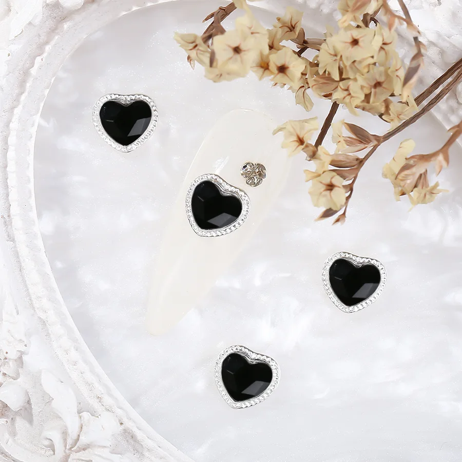 10Pcs 3D 합금 러브 하트 네일 참 오션 하트 영감 다이아몬드 박힌 네일 장식 럭셔리 금속 네일 아트 액세서리