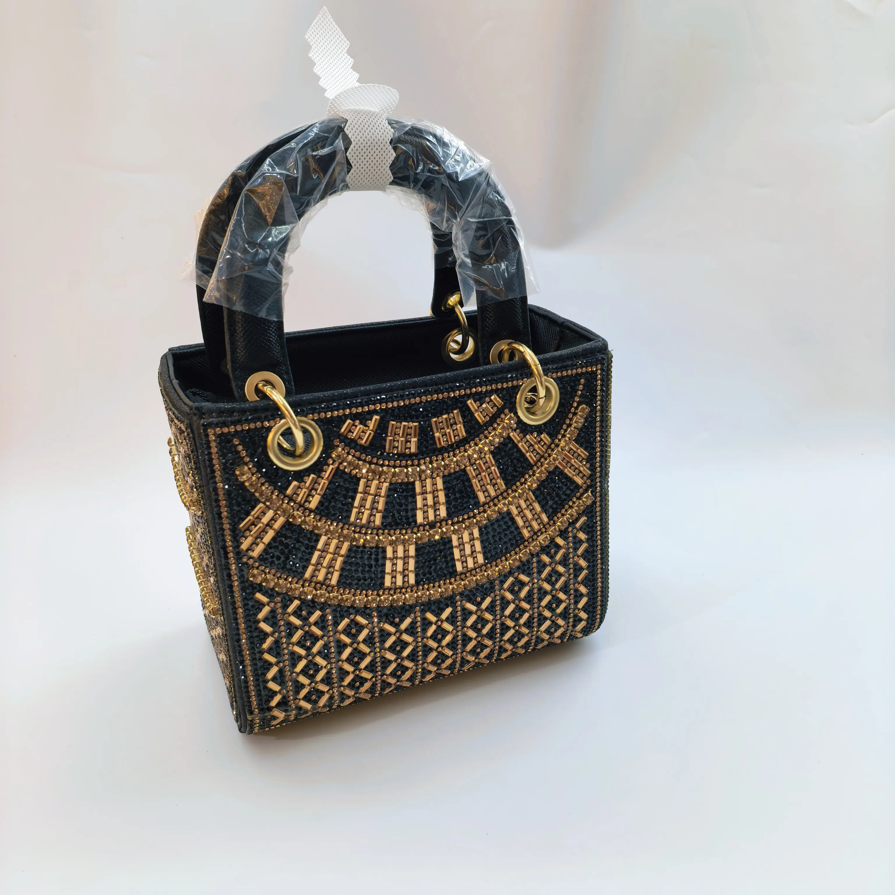 Hottest Rhinestone Ladies Crystal Clutch Evening Bag Fashion Zip Handbag Clutch Embellished Long Chain Casual Bag