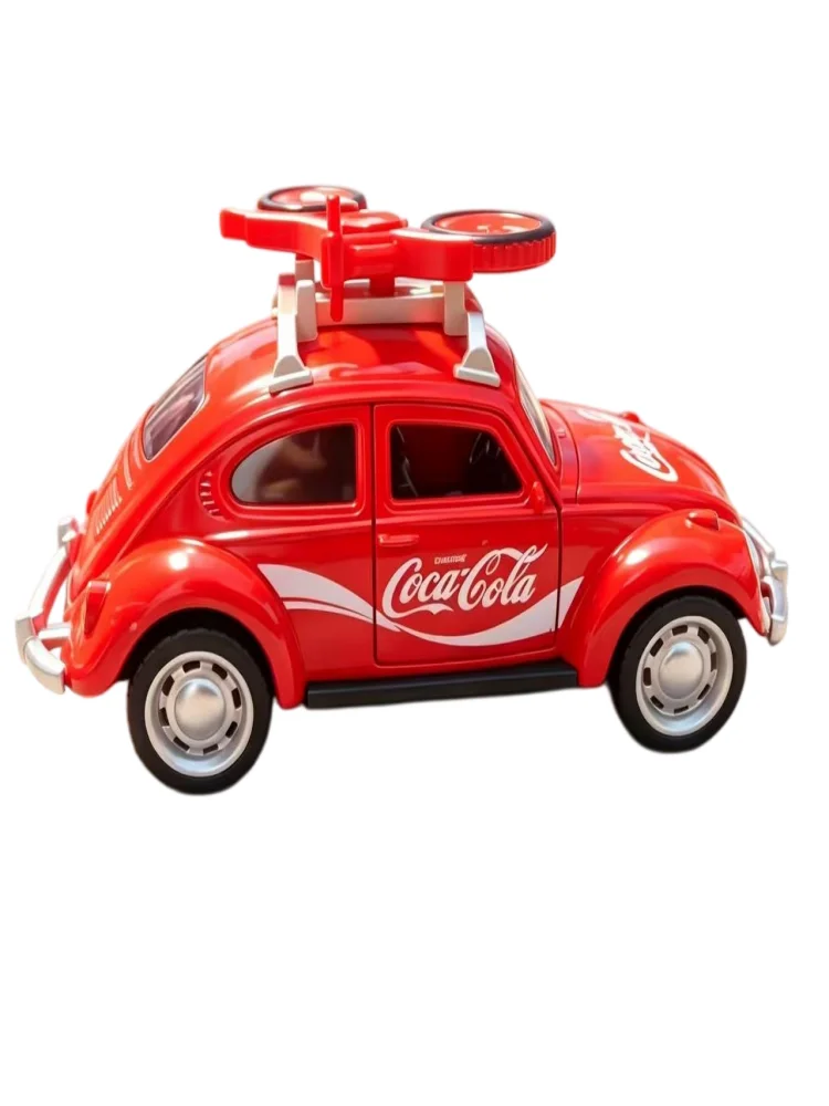 Retro-Spielzeugauto im Beatles-Stil aus Metalllegierung, Rückziehmodell mit Reise-Thema, Dachträger und aufklappbaren Türen, Sammlerstück im Maßstab 1:32