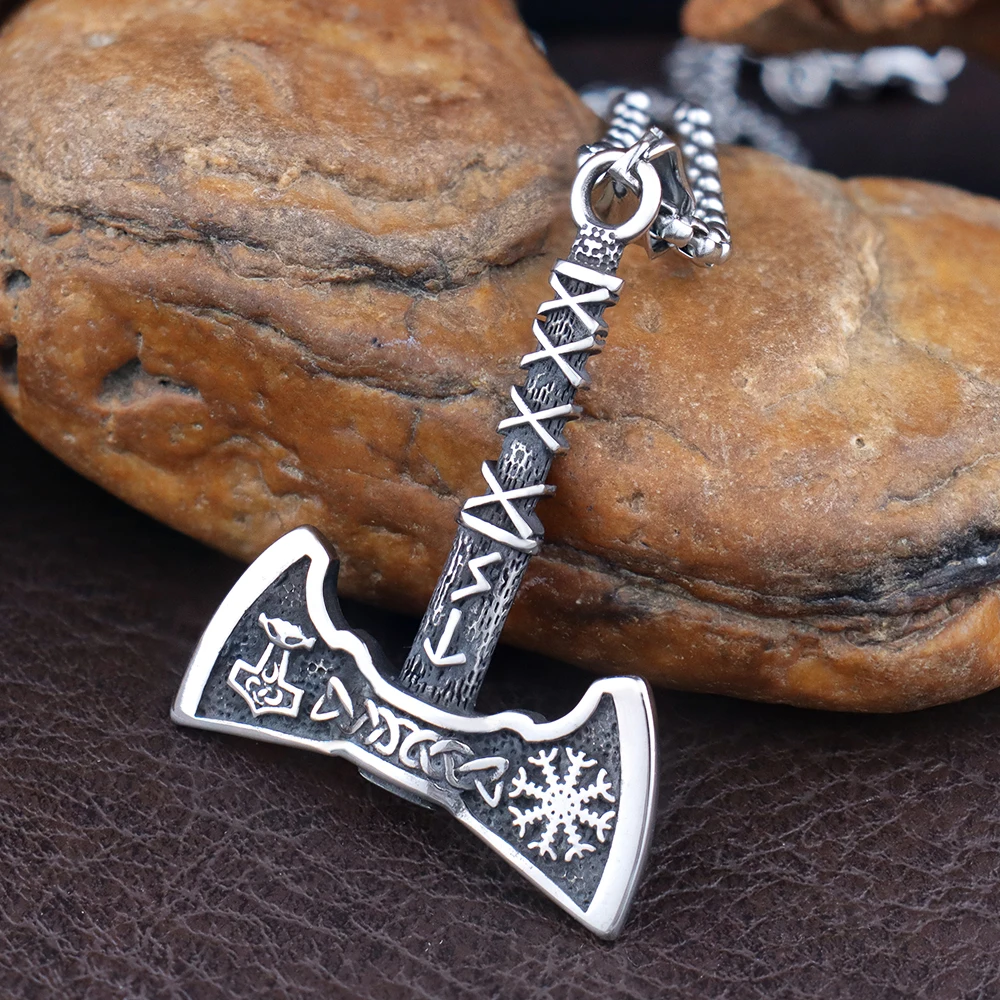 

Stainless Steel Retro Viking Axe Necklace Men's Classic Nordic Rune Axe Pendant Celtic Knot Amulet Jewelry Accessories Wholesale