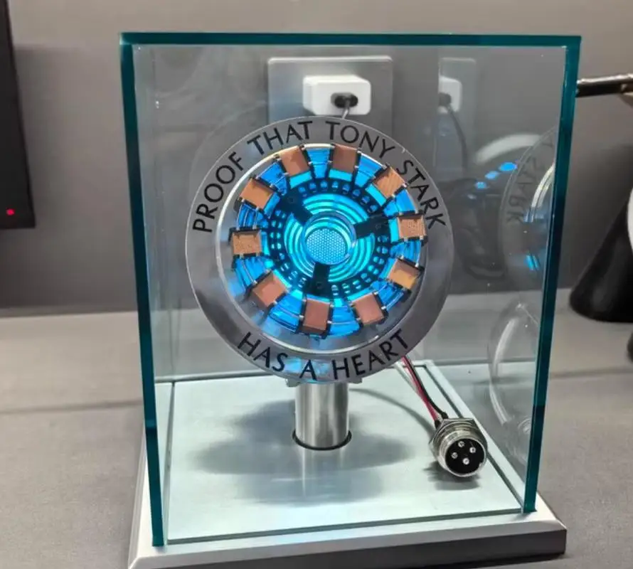 Luminária de Peito Super-Herói Arc Reactor Modelo 1:1 com Luz LED, Ornamento Criativo Colecionável para Mesa, Presente de Festival para Fãs Adultos